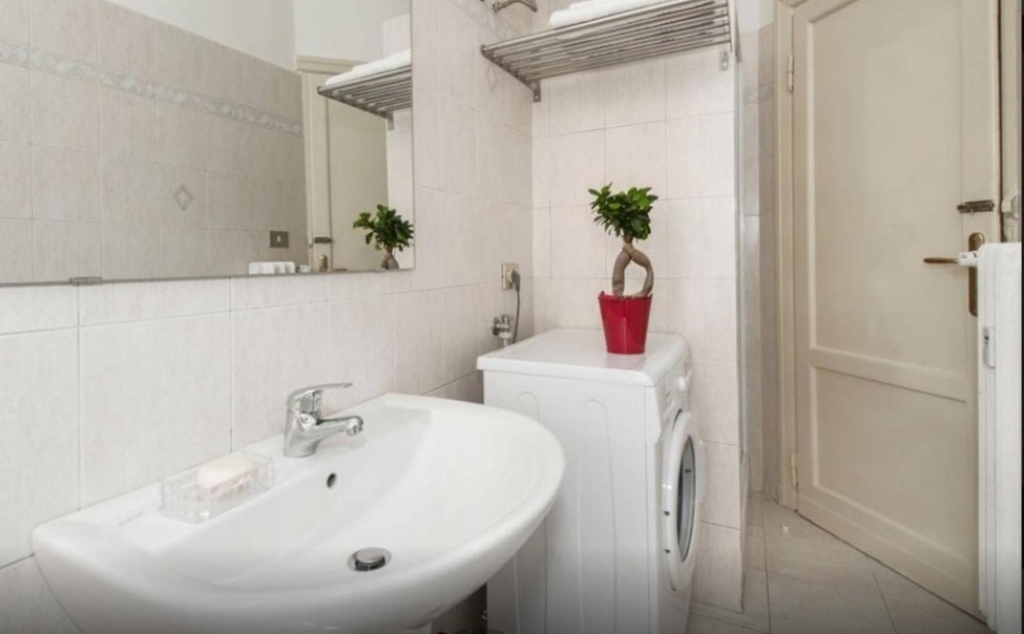 Re Di House Apartment Rom