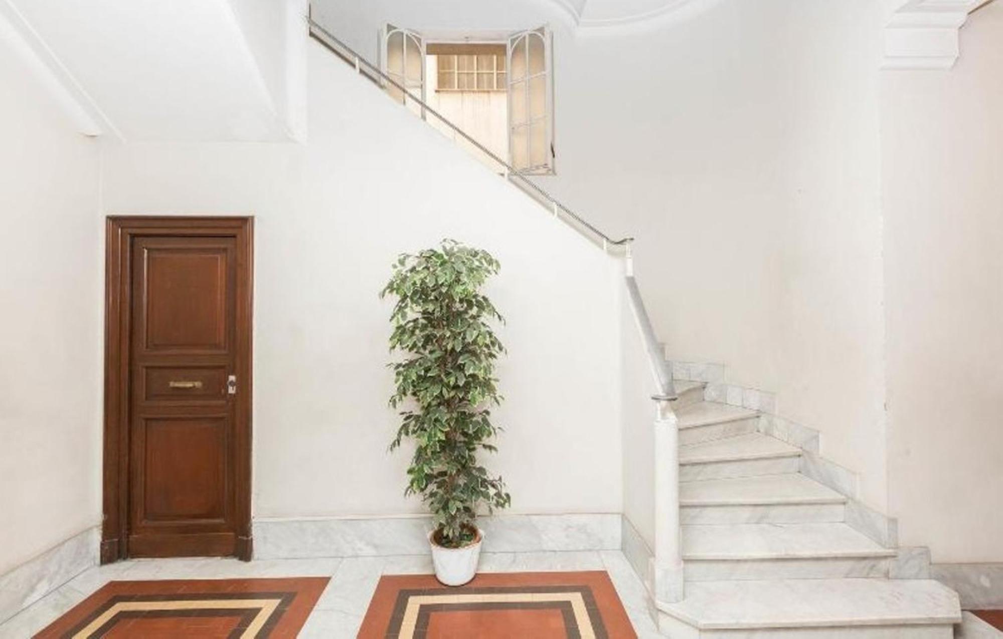 Re Di House * Rome
